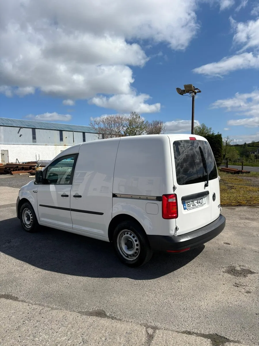 2016 Volkswagen Caddy 2.0 - Image 3