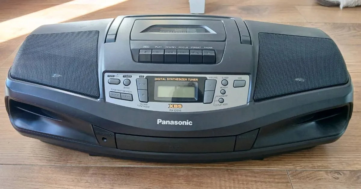 Panasonic RX-DS16 Near New Mint Boxed - Image 1