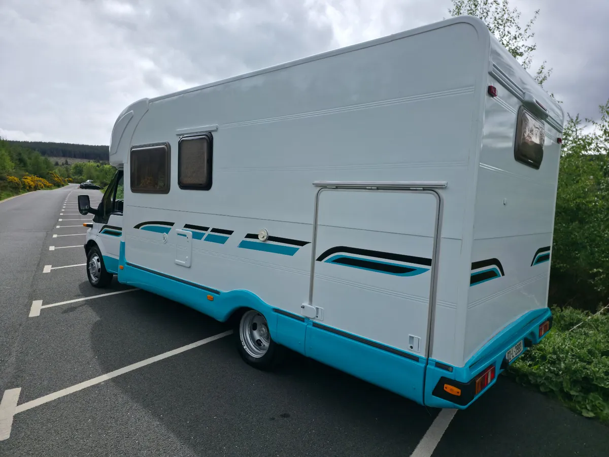 2002 CI INTERNATIONAL REAR DOUBLE BED  👀 - Image 4