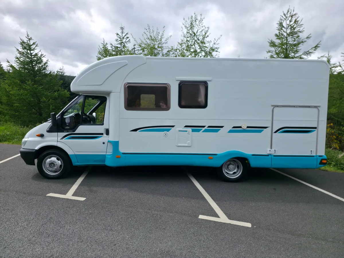2002 CI INTERNATIONAL REAR DOUBLE BED  👀 - Image 3