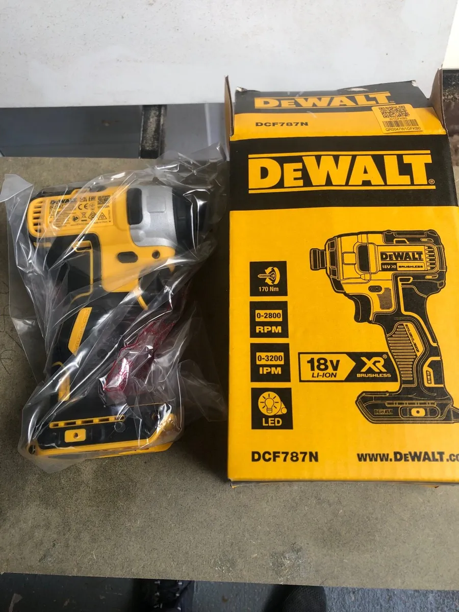 Dewalt impact driver plus Tstak box - Image 1