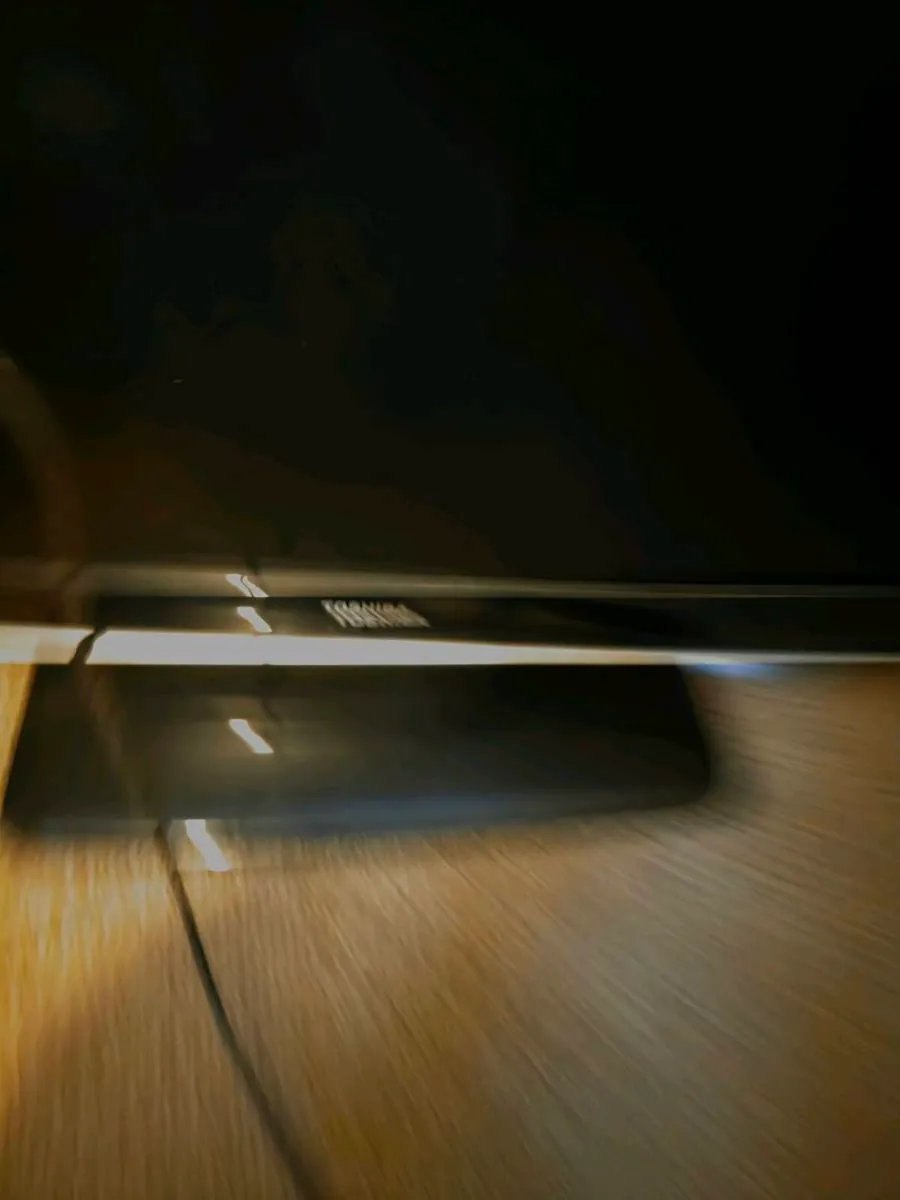 42" toshiba tv - Image 2