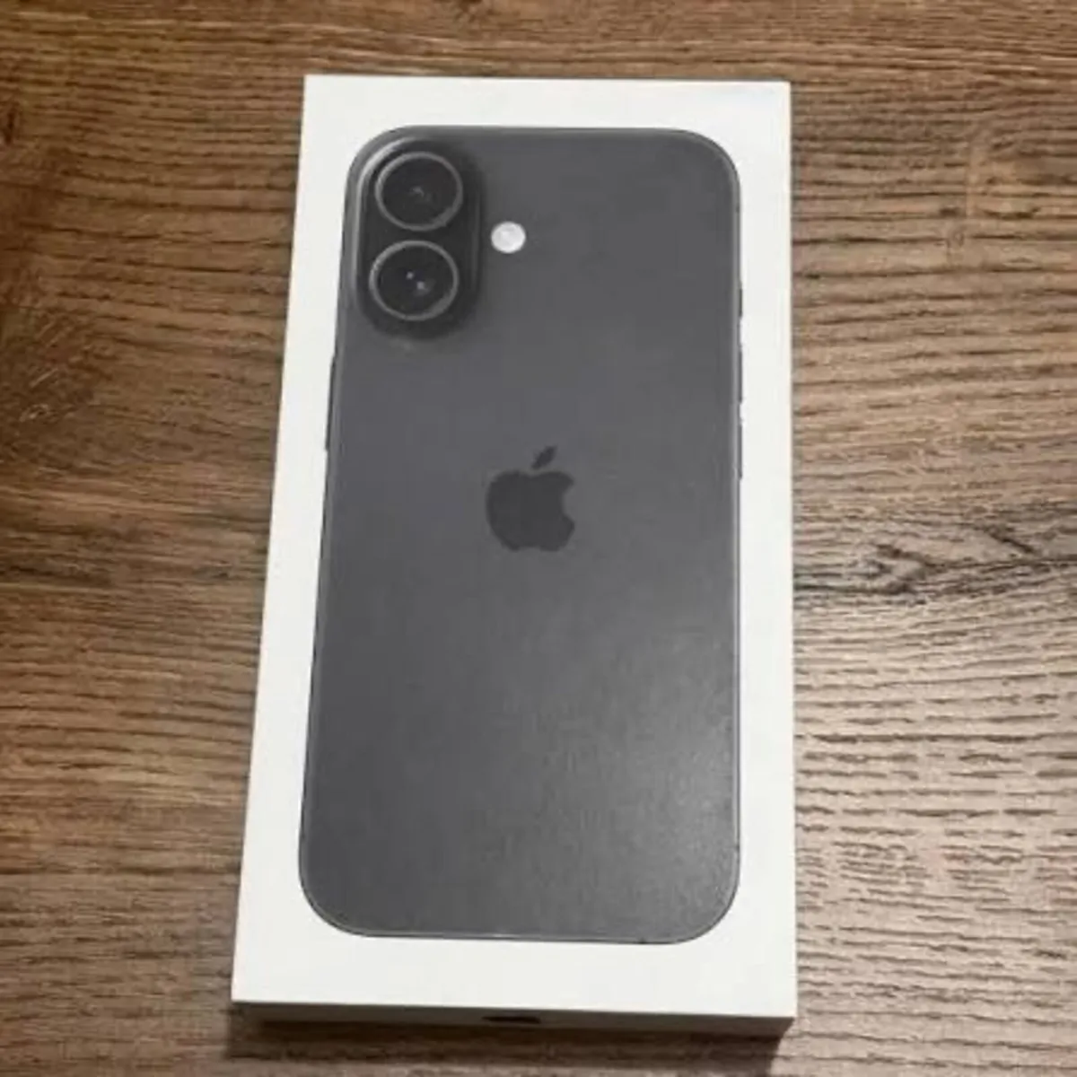 iPhone 16