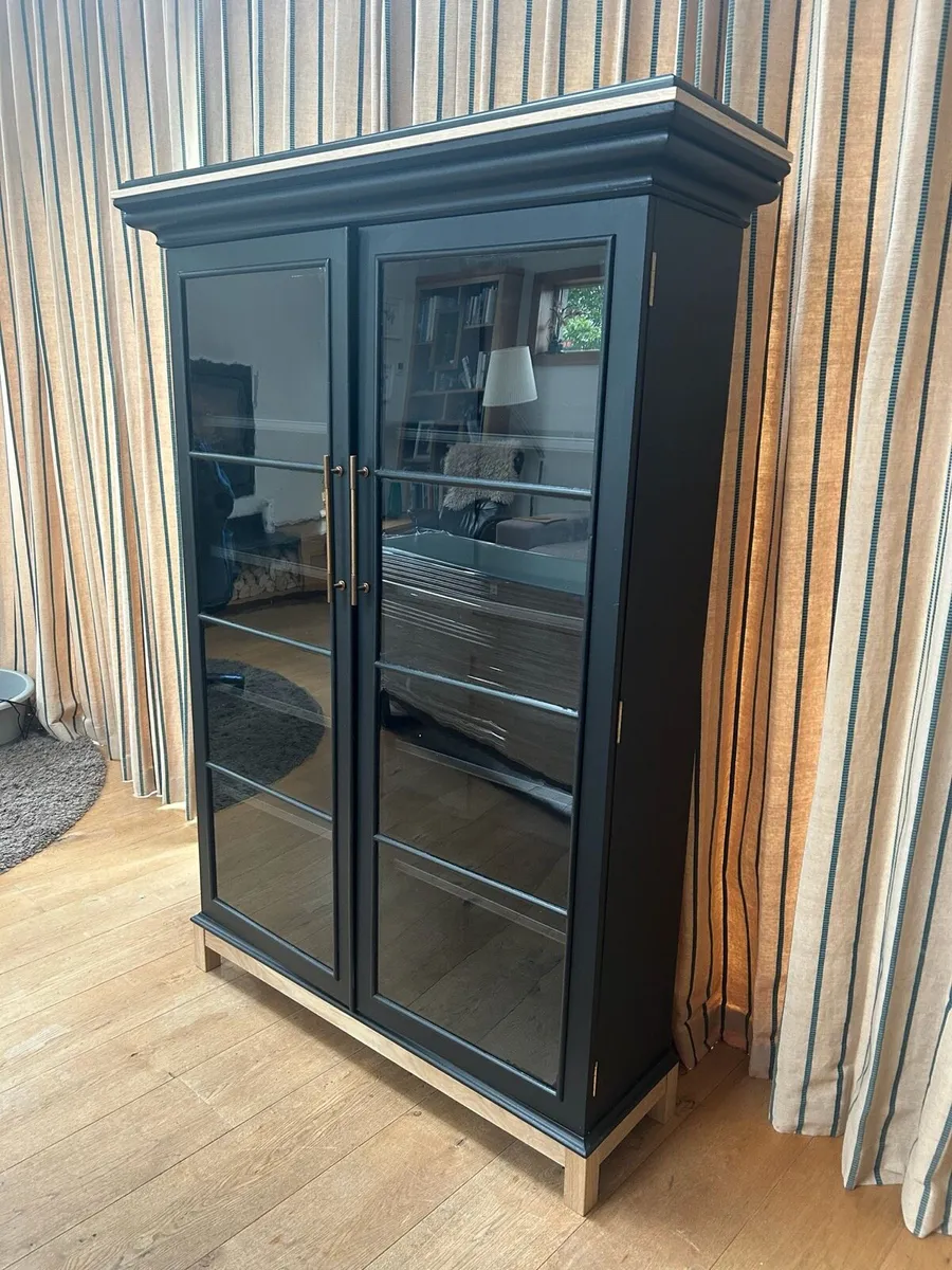 Unique bookcase /cabinet - Image 2