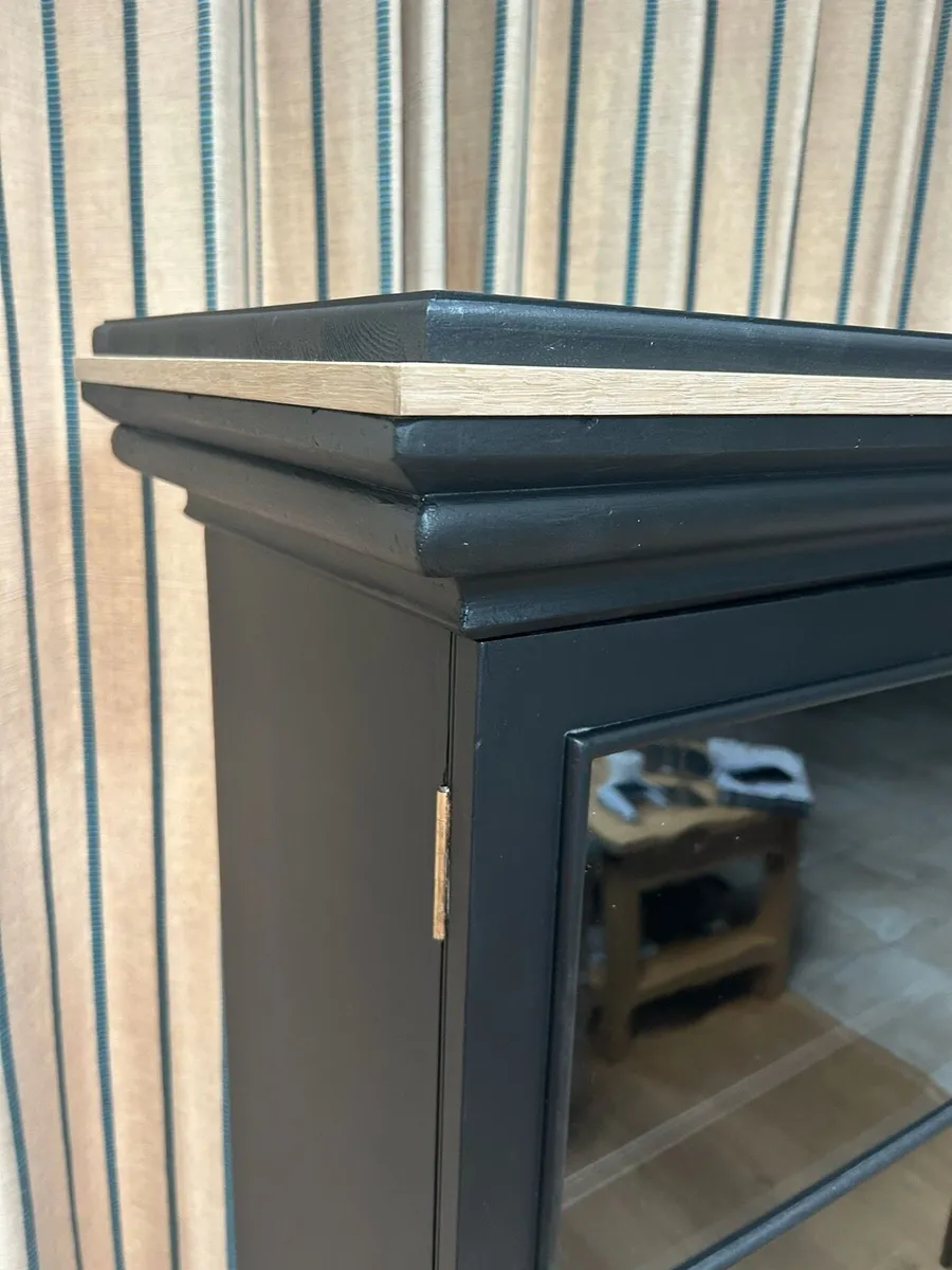 Unique bookcase /cabinet - Image 4