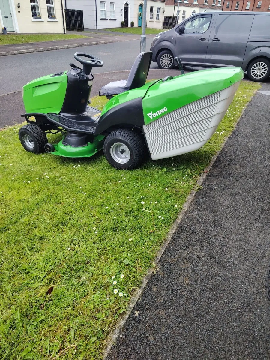 Viking ride on lawnmower - Image 3