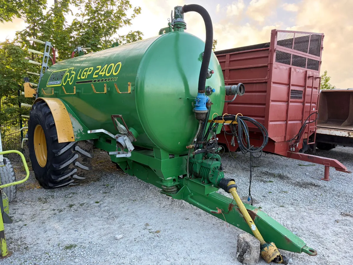 Farm Machinery Auction Saturday @ Portlaoise - Image 1