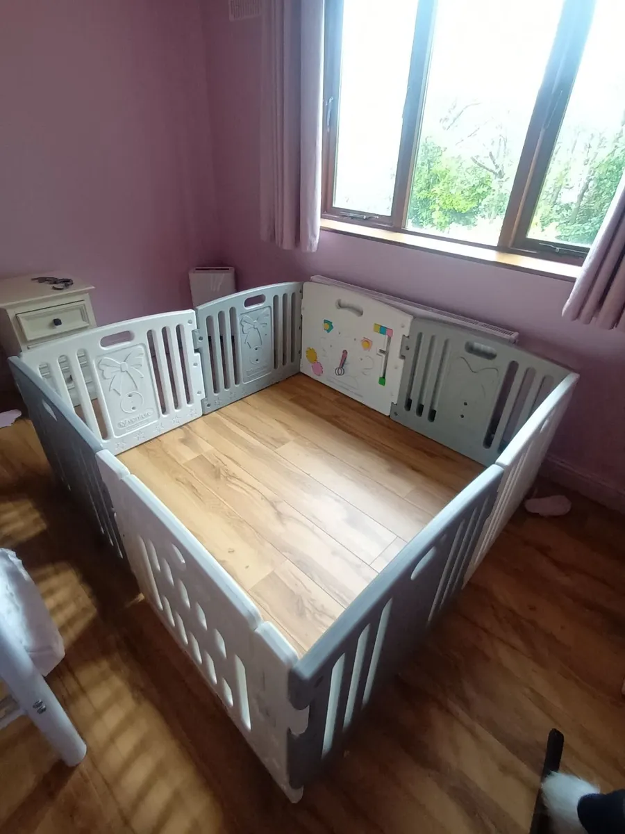 Playpen