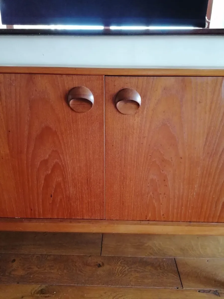 Rare Mid-Century 1960s McIntosh teak sideboard - Image 3