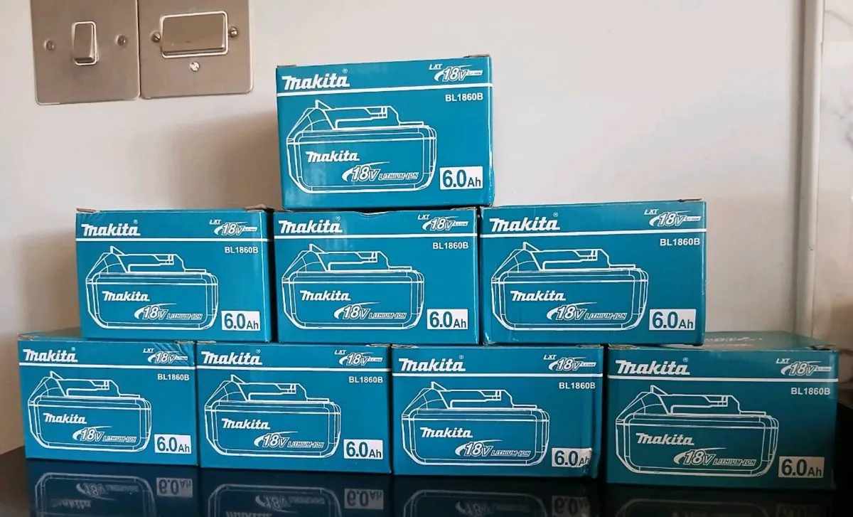 Makita 6.0ah 18v battery BL186B - Image 2