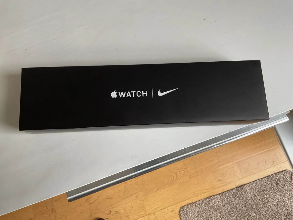 Apple Watch Series 7 gps - Image 1