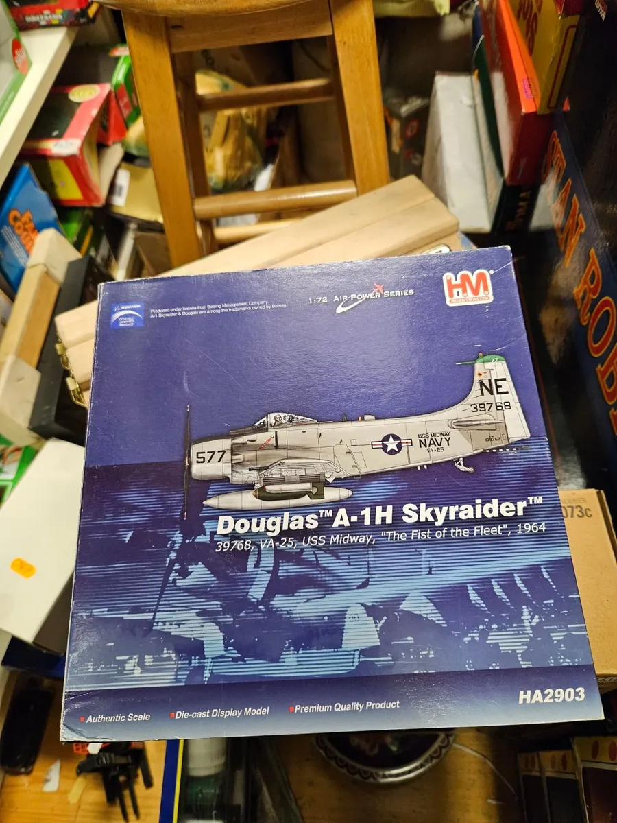 Corgi Hobby Master Douglas Skyraider - Image 1