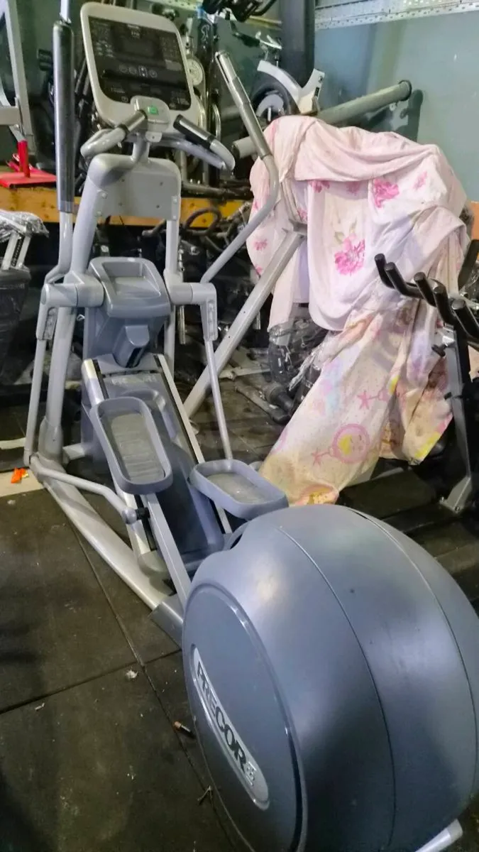 WAREHOUSE CLEARANCE PRECOR CROSS TRAINERS - Image 2