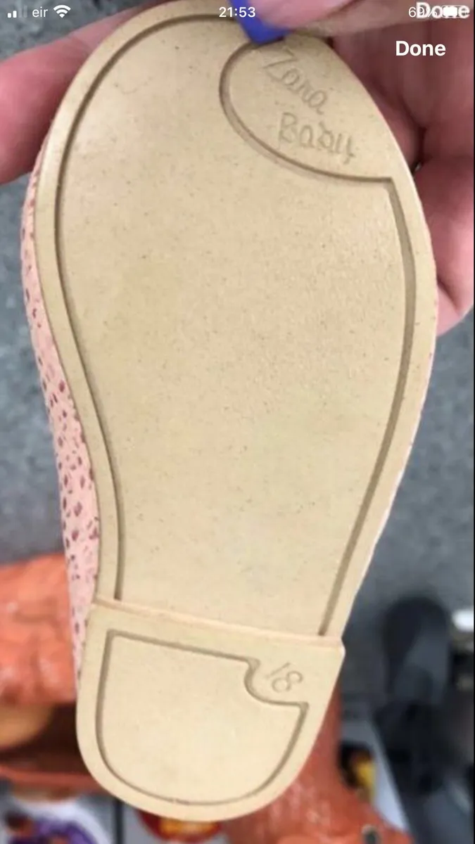 Toddles Zara shoes size 18 €10 - Image 2