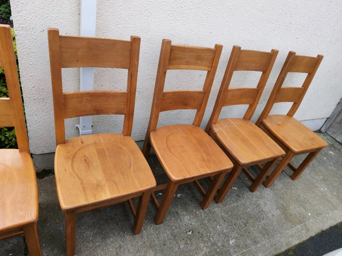 8 oak chairs - Image 4