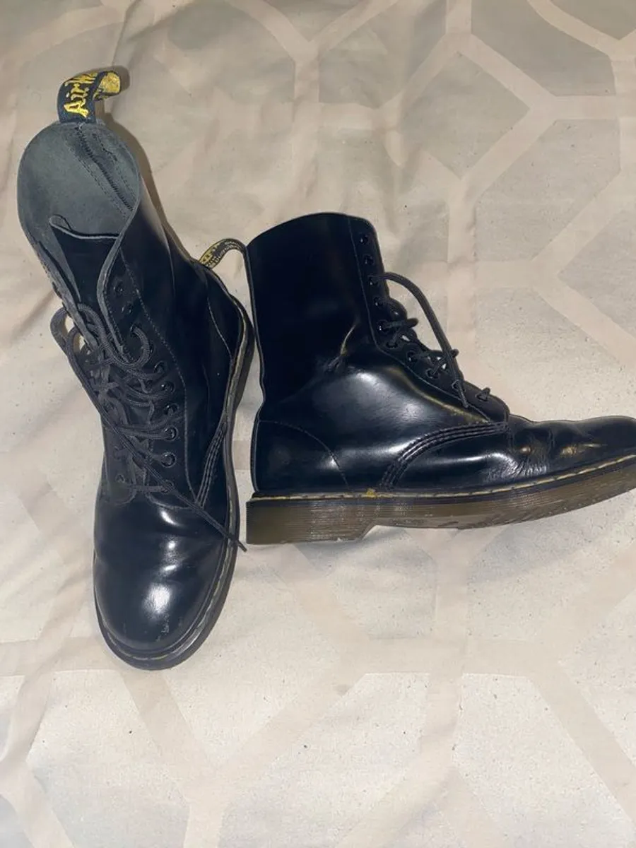 Doc Martens (10 HOLE) - Image 2
