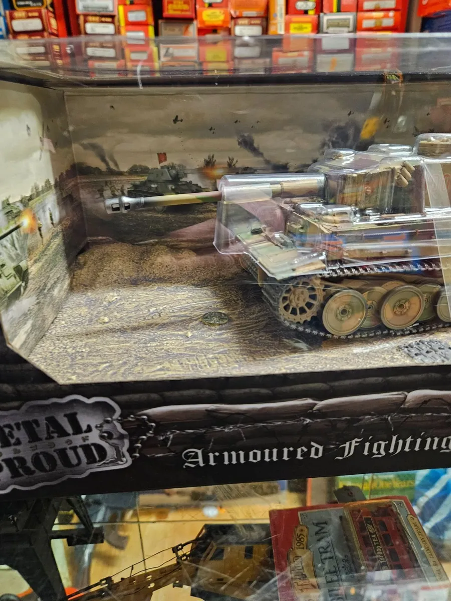 Corgi Waltersons German WW2 Tiger Tank 1.32 - Image 2