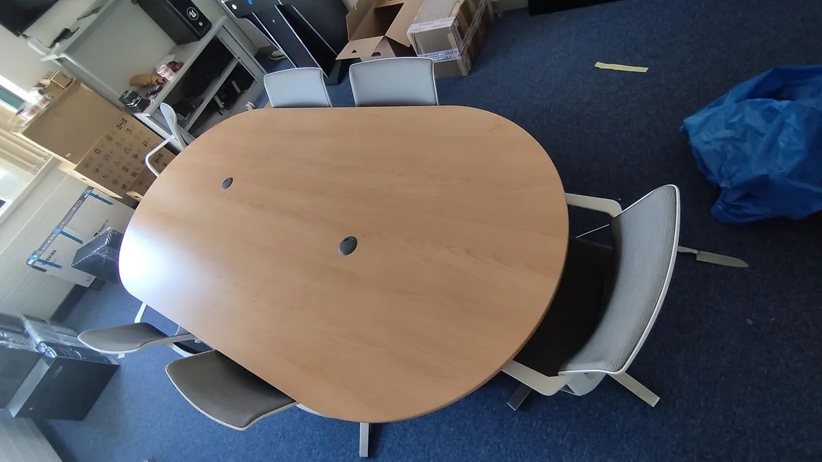 6 Person Meeting Table + Chairs – Excellent cond. - Image 1
