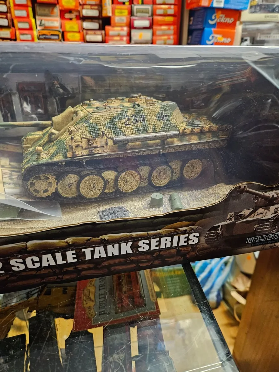Corgi Forces of Valor German WW2 Jadgpanther - Image 3