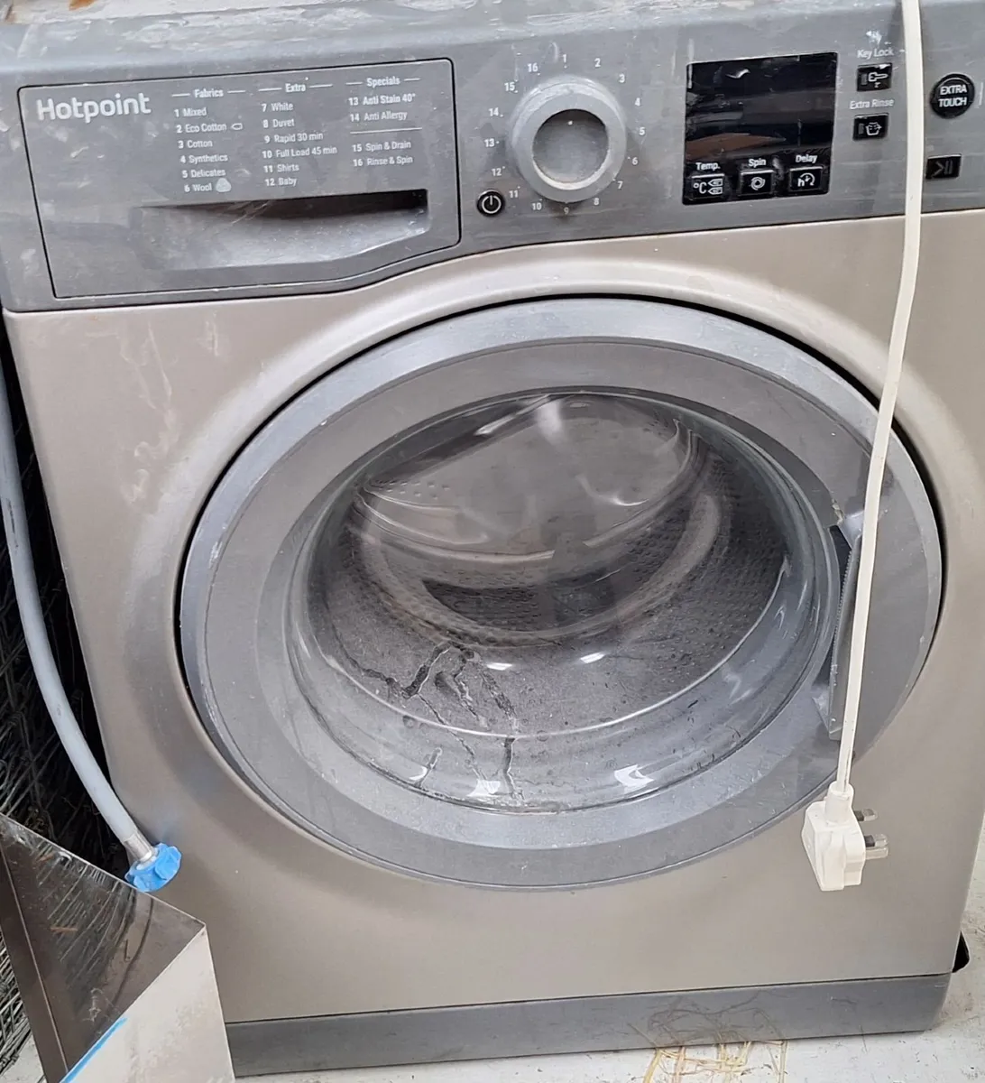 Kitchen units and Appliances - Image 2