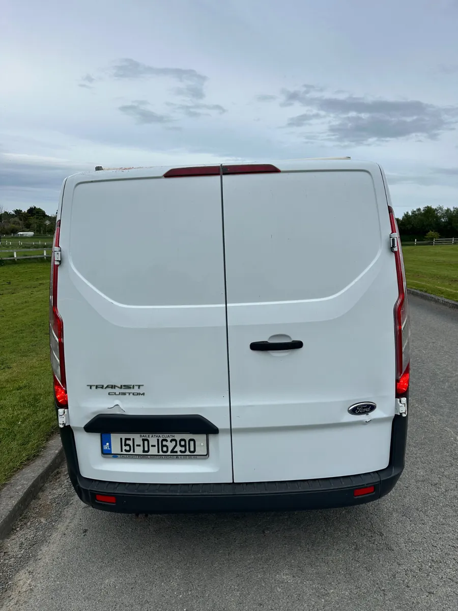 Ford Transit Custom 2015 2.2 TAX/DOE 03/27 - Image 4