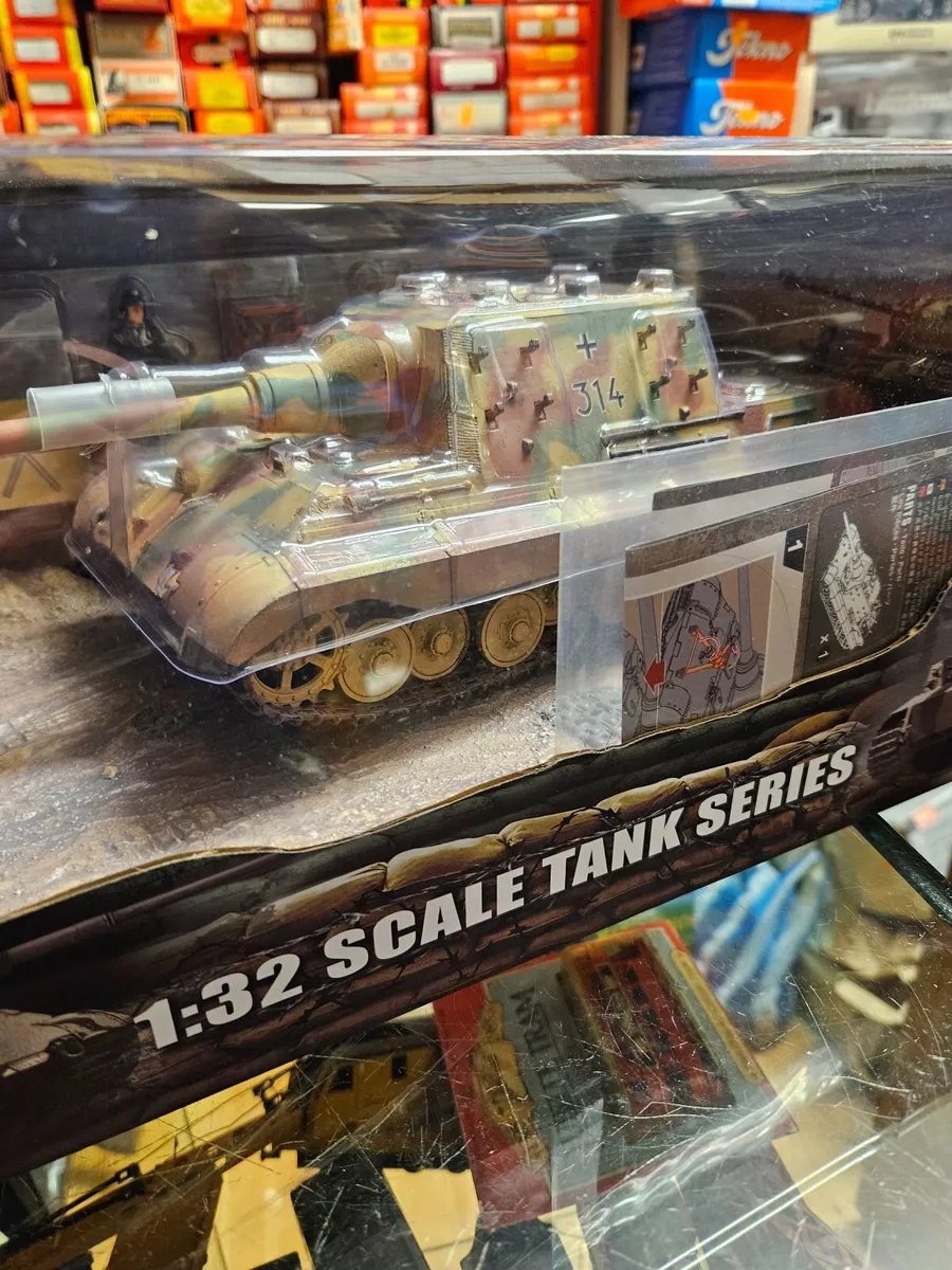 Corgi Forces of Valor German WW2 Jadgtiger - Image 3