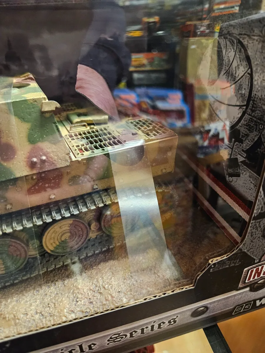 Corgi Waltersons German WW2 Sturmtiger - Image 2