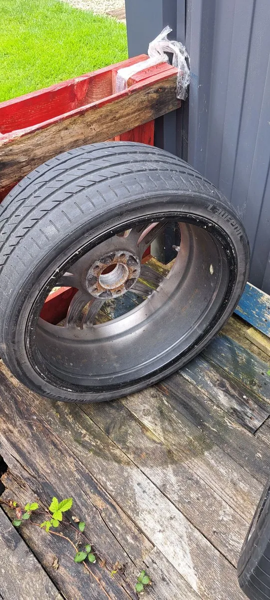 Car - Image 4