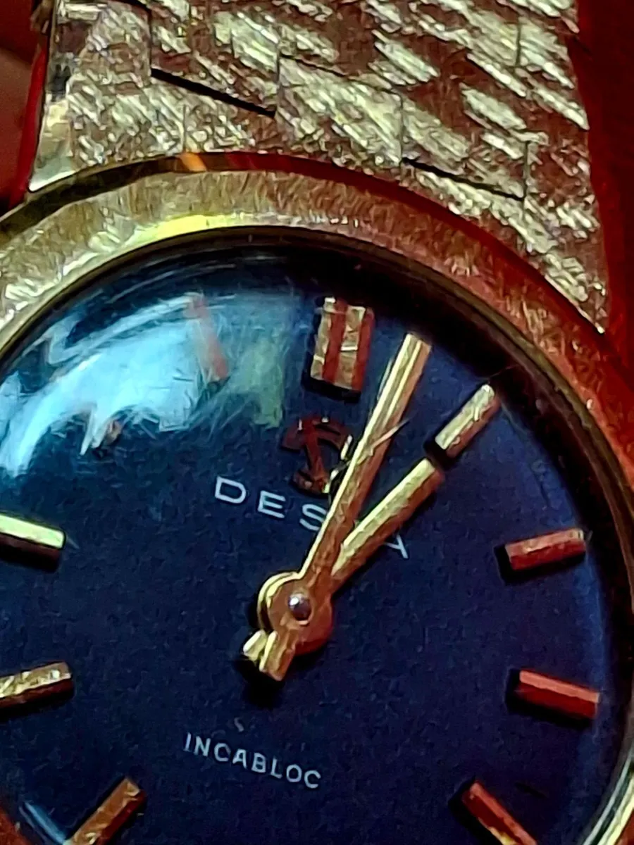 ​Ladies Vintage Desta Swiss Watch – Rare Navy Blue - Image 2