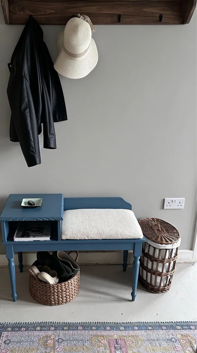 Hallway Bench - Image 3