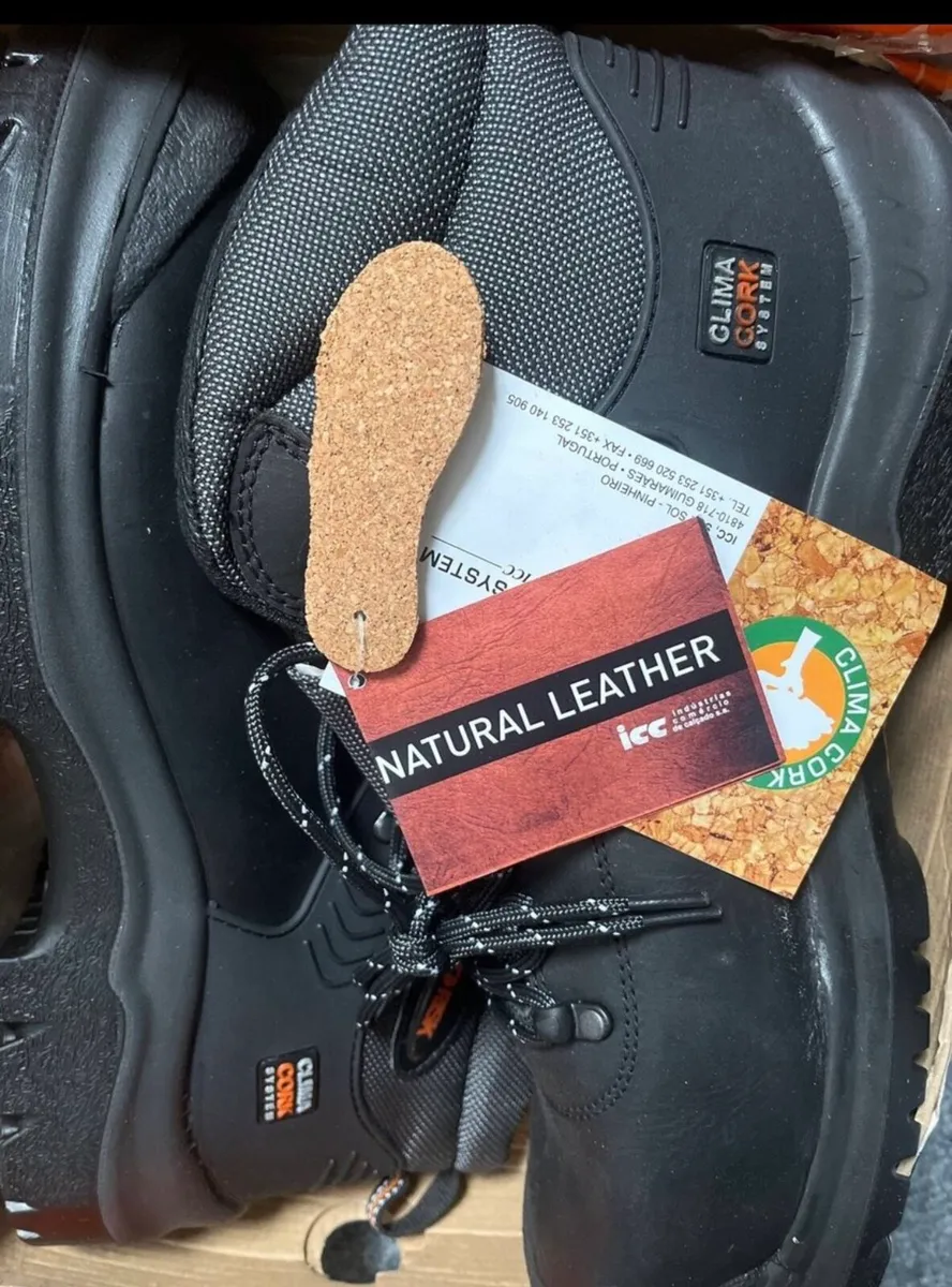 New safety waterproof boots - Image 1