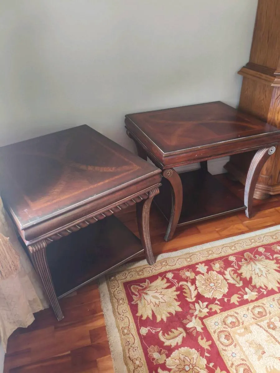 2 beautiful large side tables,130 for 2 - Image 2