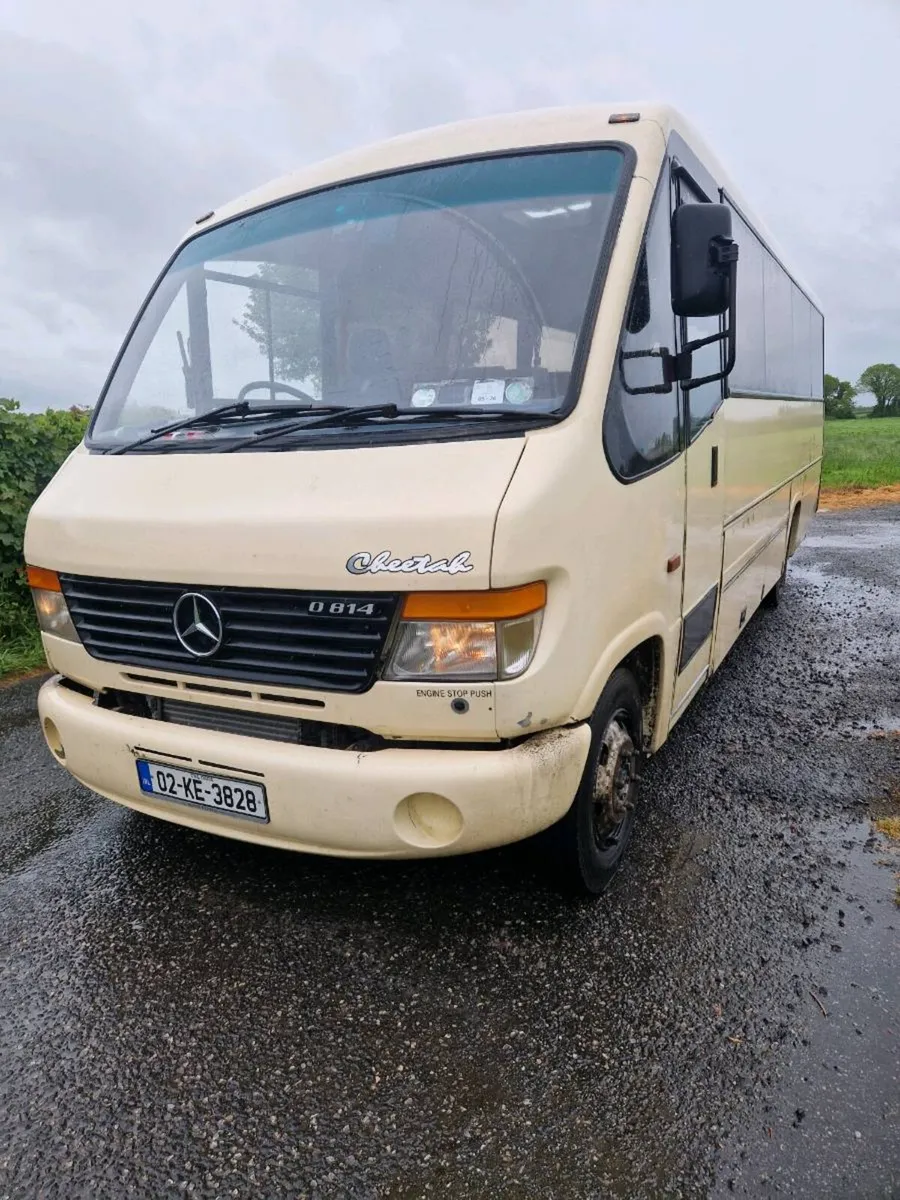 Mercedes bus - Image 1