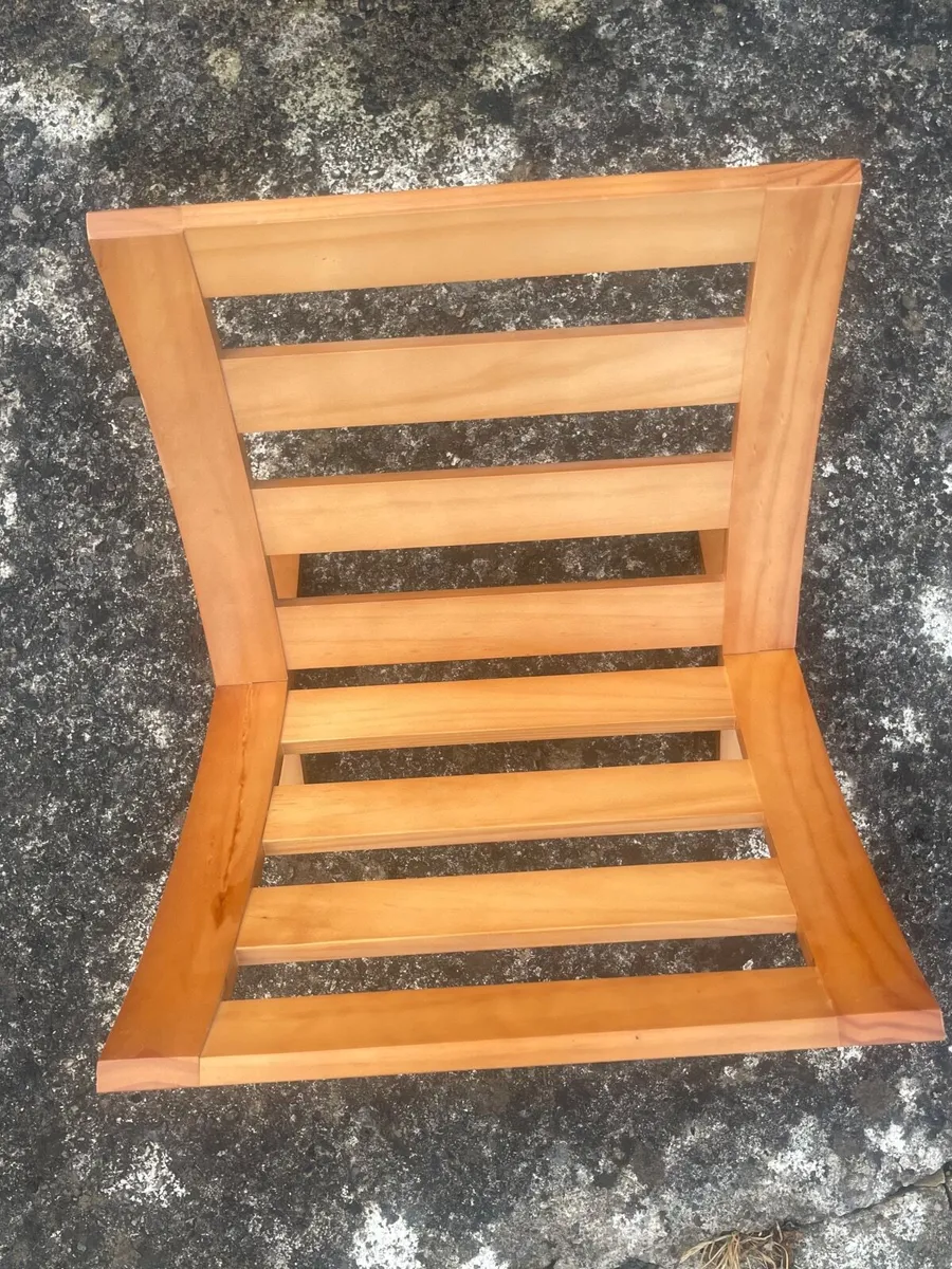 Magazine/newspaper holder. - Image 1