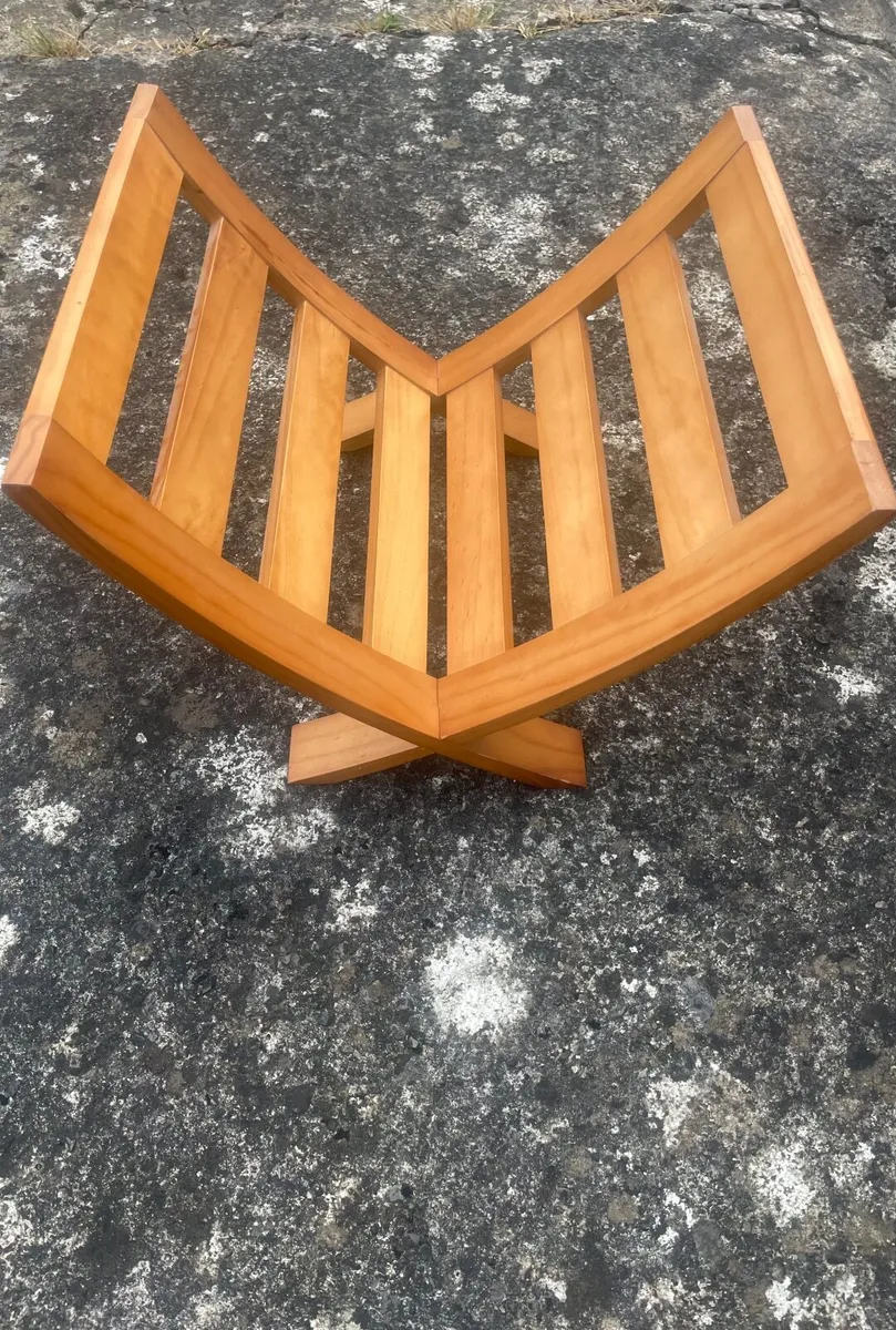 Magazine/newspaper holder. - Image 2