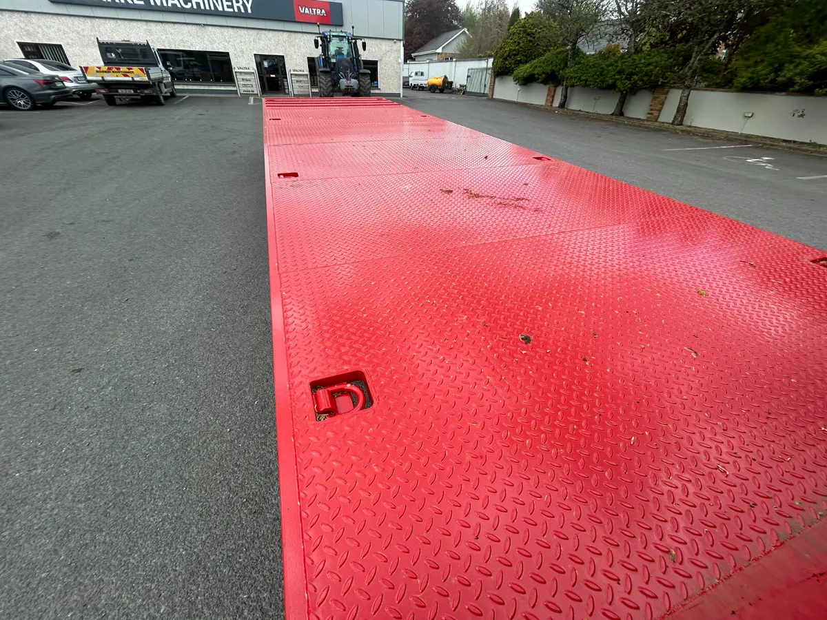 28ft Broughan Bale Trailer - Image 2