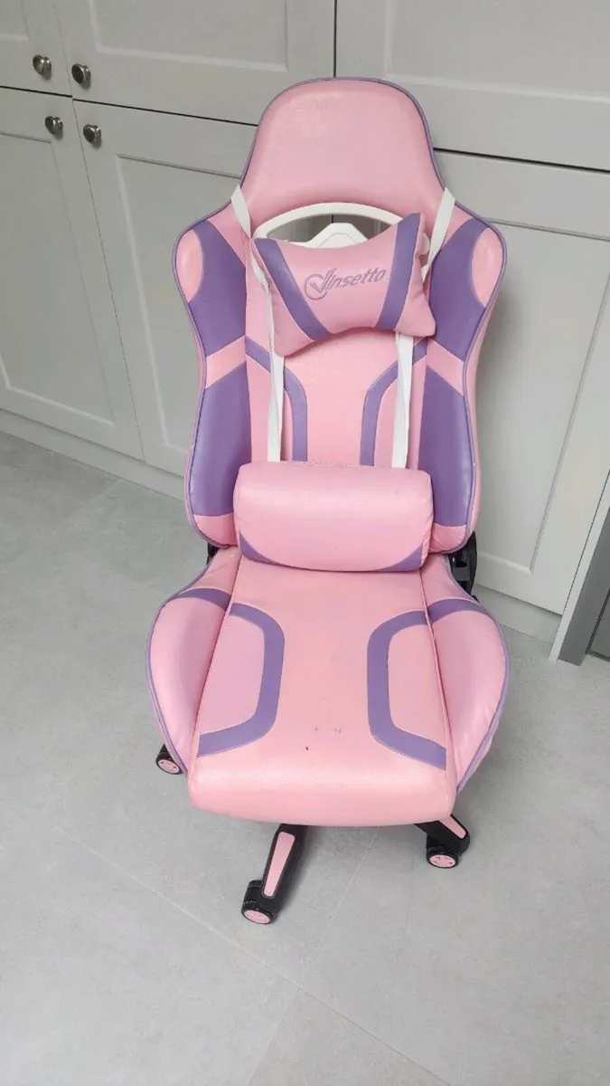 Gaming chair