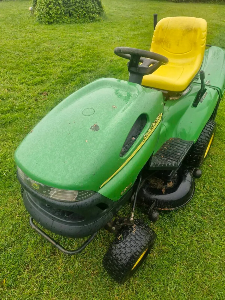 John Deere Lr175 ride on mower Delivery available - Image 1