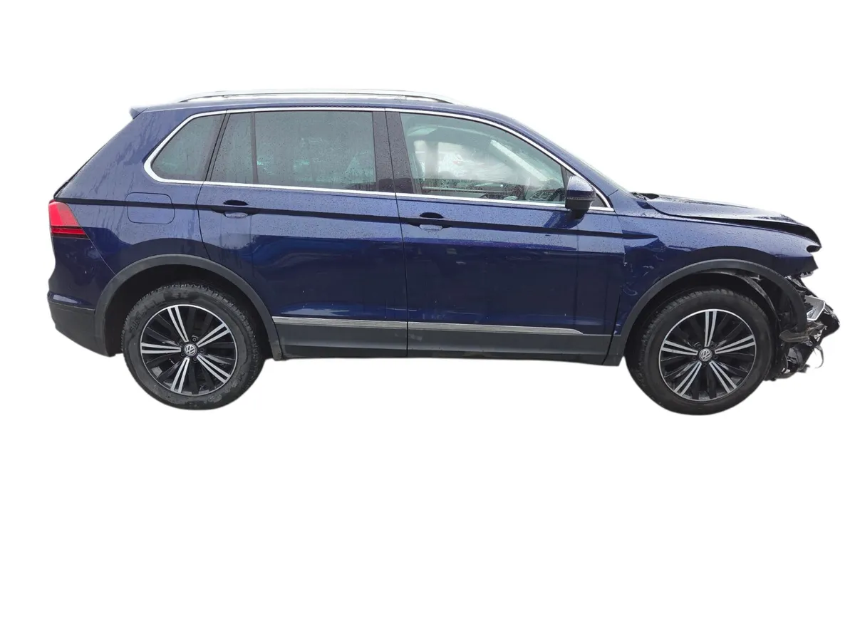 2018 VOLKSWAGEN TIGUAN For Breaking/Dismantling - Image 2