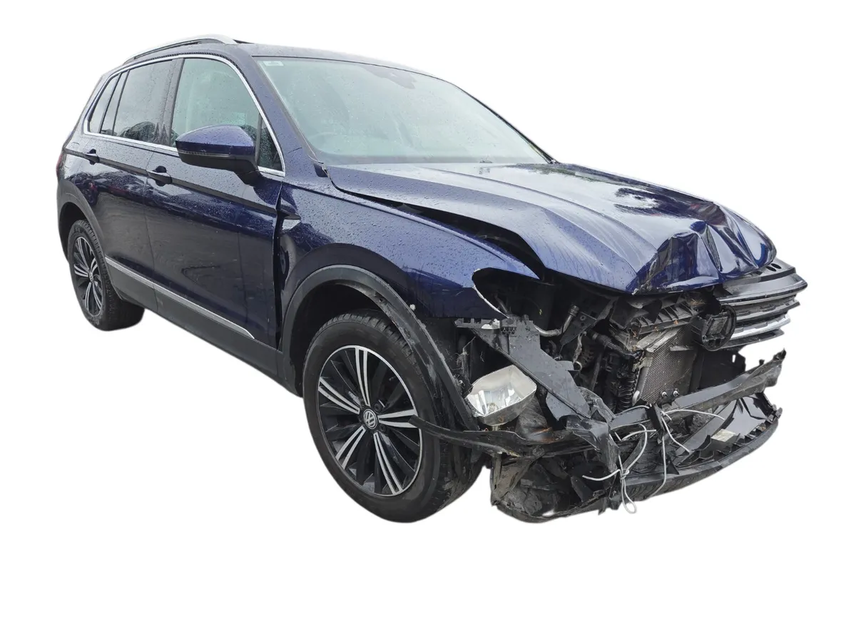 2018 VOLKSWAGEN TIGUAN For Breaking/Dismantling - Image 1