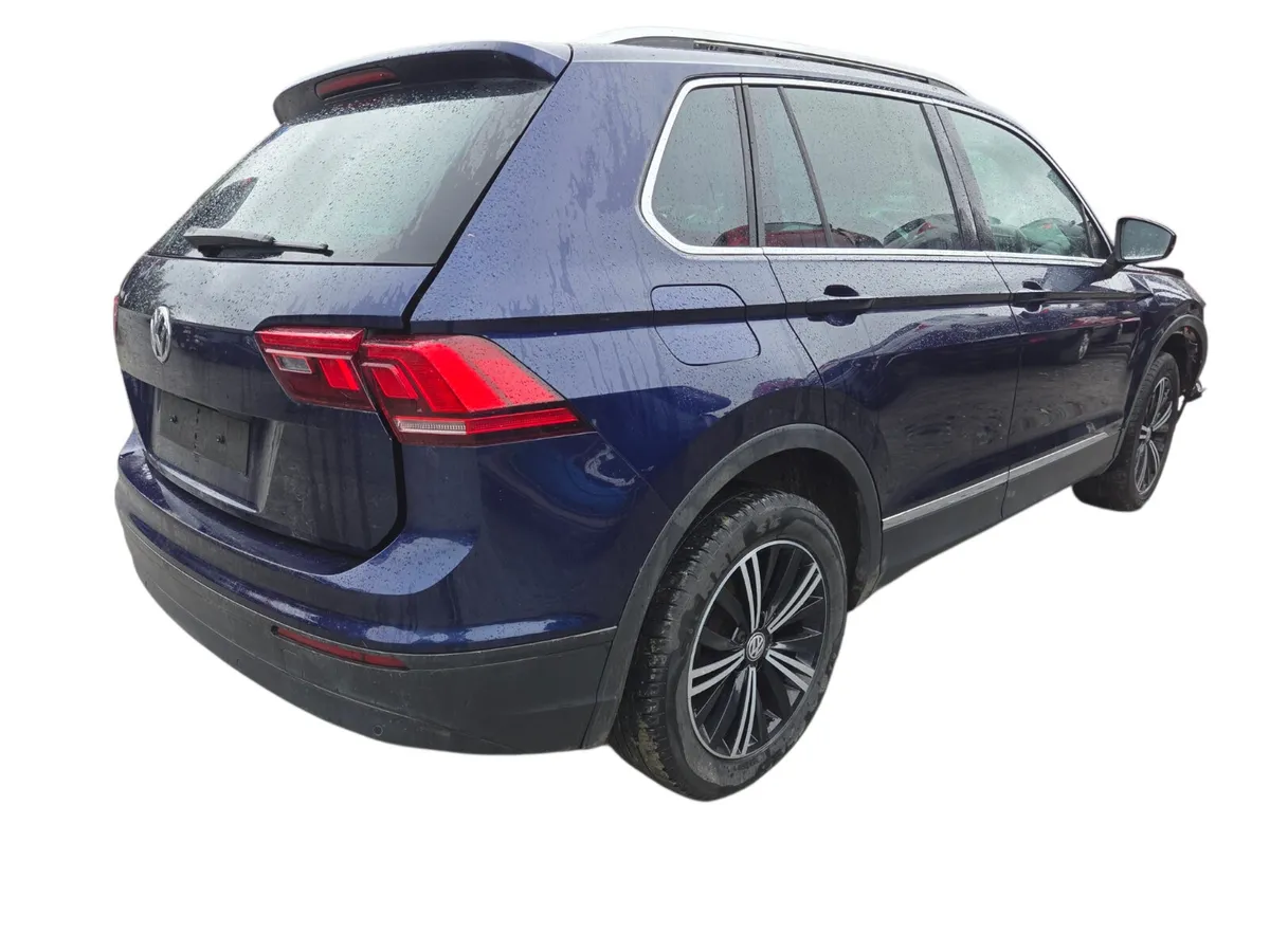 2018 VOLKSWAGEN TIGUAN For Breaking/Dismantling - Image 3