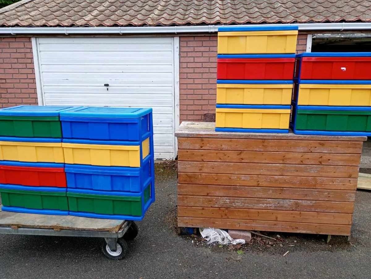 15 storage units   35 for the lot - Image 2