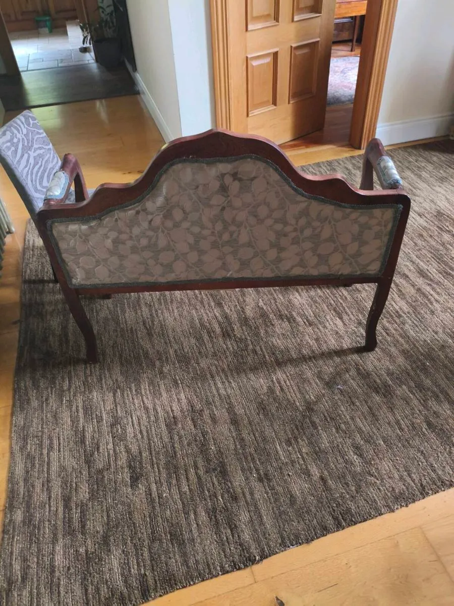 Beautiful children's fancy chair ,like New - Image 3