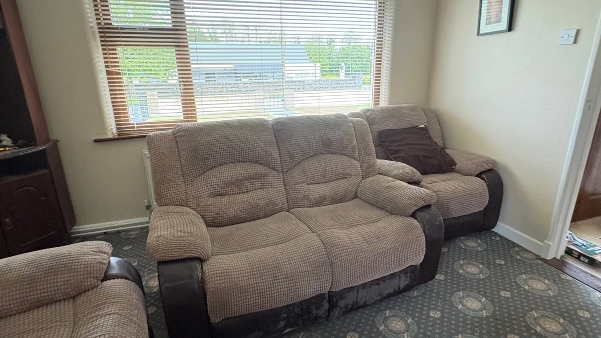 Couch Set - Image 2