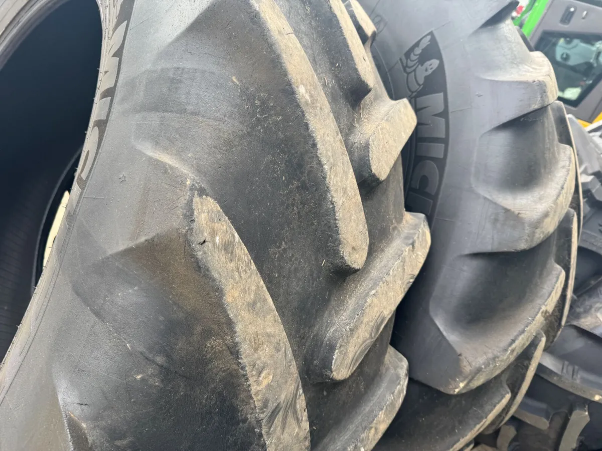 Michelin 480-70-38 (Pair) 30% Good - Image 3