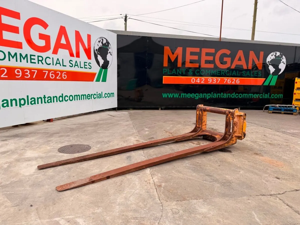 3.8 M LOADING SHOVEL EXTRA LONG FORKS ...3528 - Image 4