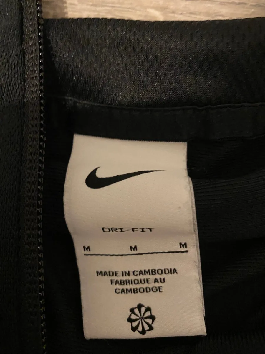 Mens Nike Tracksuit - Image 2
