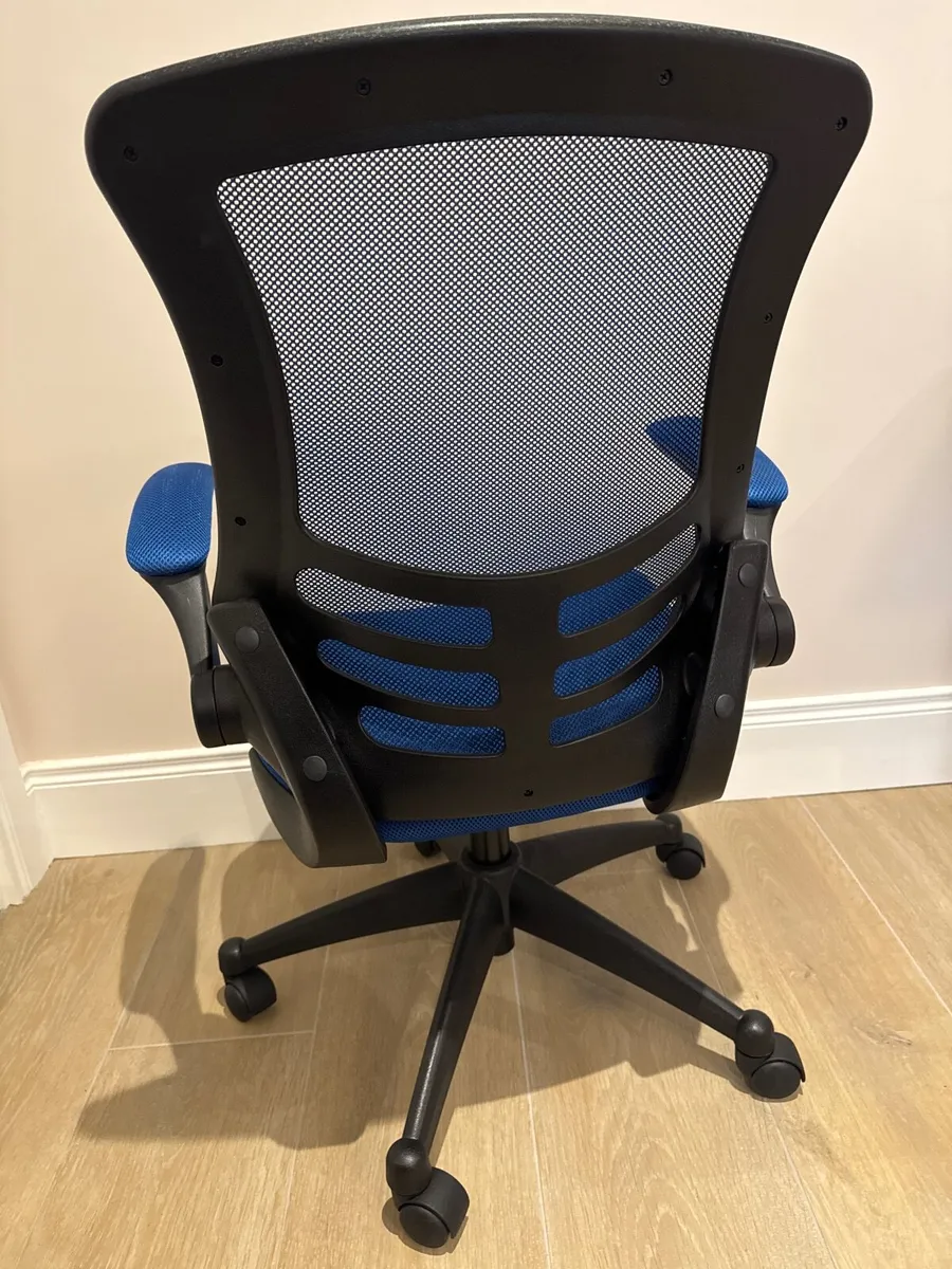 Office chair - Image 3