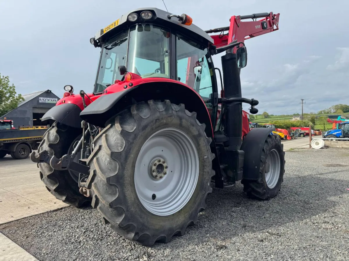 2017 Massey Ferguson 6713 S Dyna 4 - Image 4