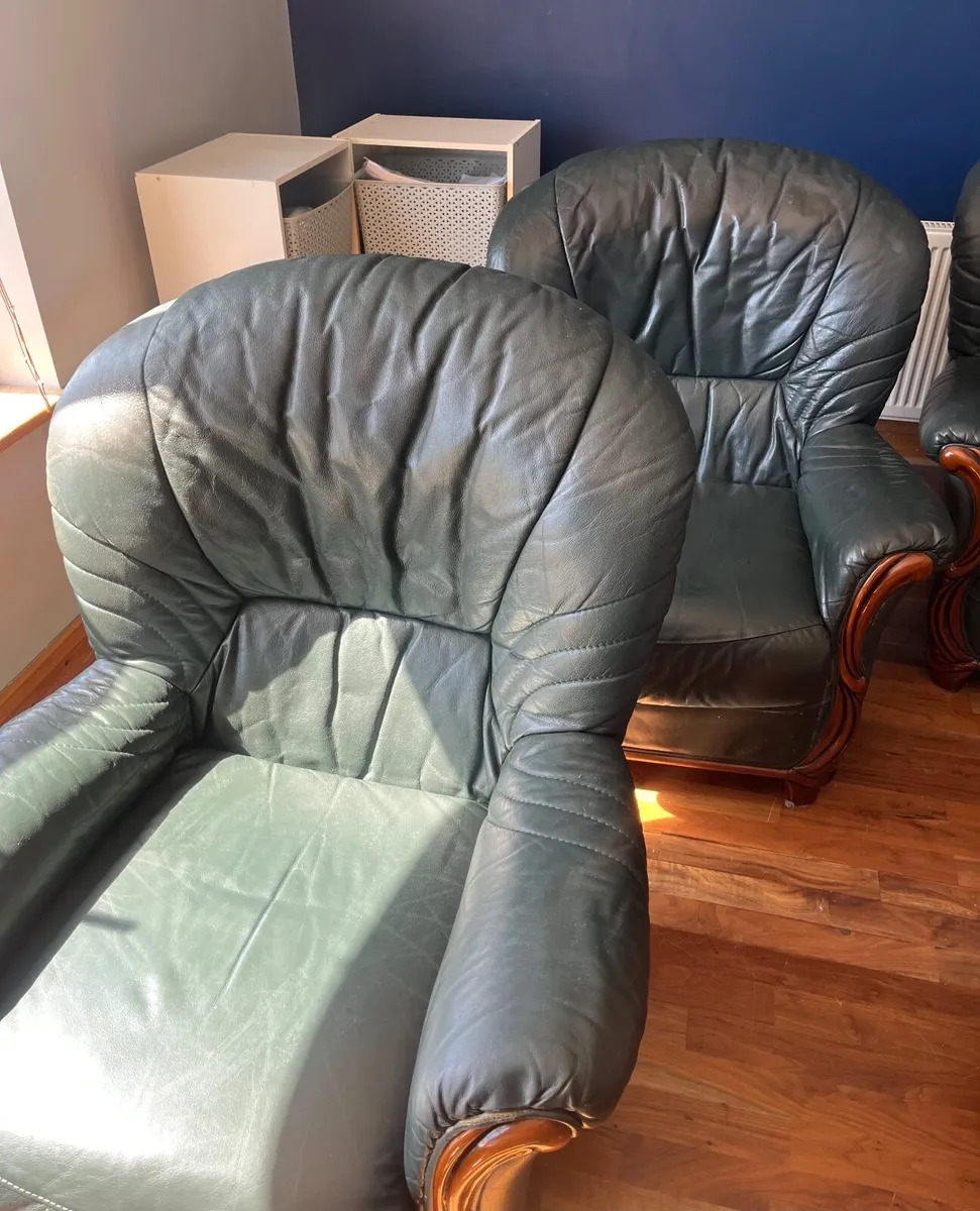 Set of two armchairs and couch - Image 2